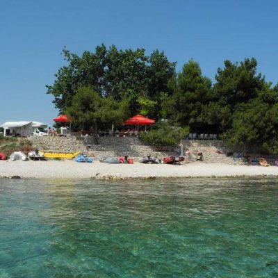 Blick auf Camping Kroatien am Meer