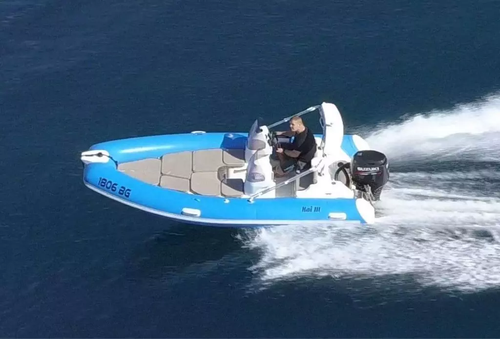Boot mieten RIB 520 Kai 3